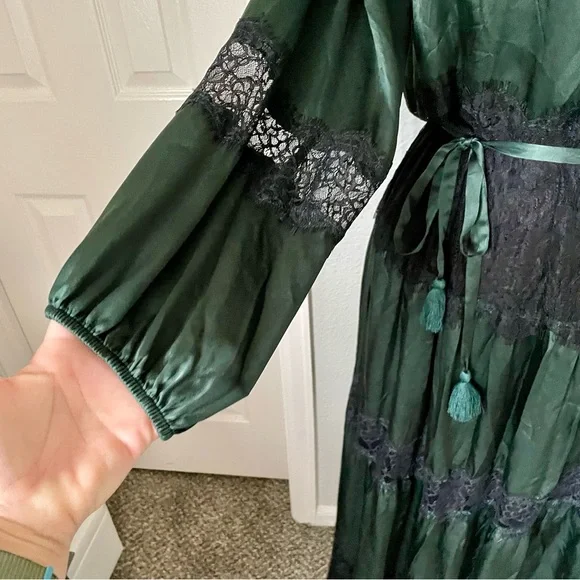 Johnny Was Emerald Green 100% Silk Maxi Dress Black Lace Accents Sz Large Belt - Picture 5 of 15